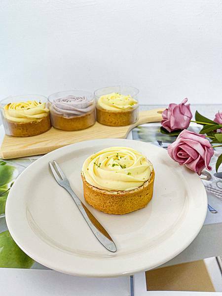 (牙米吃宅配)首都烘焙坊 台北大坪林宅配美食甜點下午茶推薦 樂天賣場 暢銷點心塔視覺味覺雙享受 酸甜檸檬特色鳳梨大甲芋頭 好吃美味