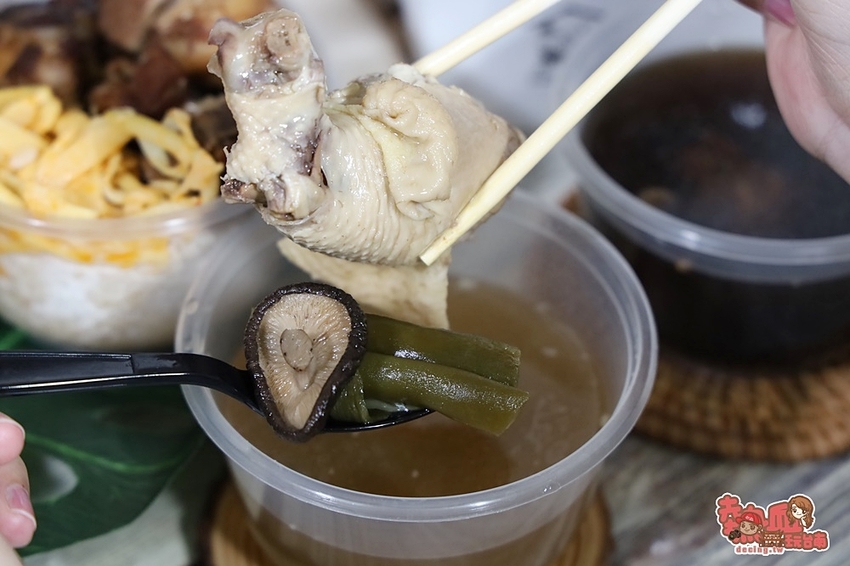 【台南美食】以特色湯品為主題的店家！現在購買還有鹹粿直接免費送：屋裏的湯 - 熱血玩台南。跳躍新世界