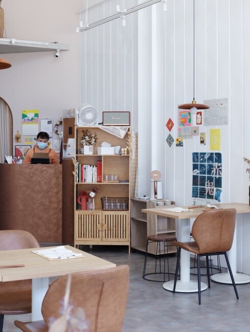 【台南食記】韓系超美質感雞湯店『屋裏的湯』銅板價小吃，創意鹹粿，養生藥膳湯品百元起，續加當歸養生湯免費喝到飽！