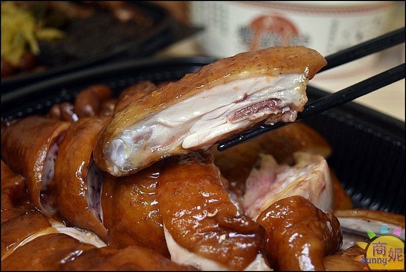 豐雞號。最高日銷300隻!港式油雞廣東滷味神好吃.免費藥膳雞湯更加分.道地港味大人小孩都愛-商妮吃喝遊樂