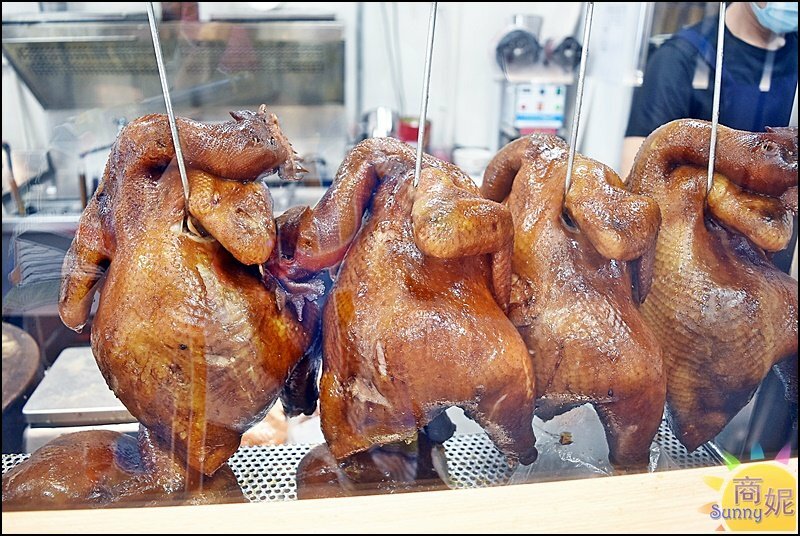 豐雞號。最高日銷300隻!港式油雞廣東滷味神好吃.免費藥膳雞湯更加分.道地港味大人小孩都愛-商妮吃喝遊樂