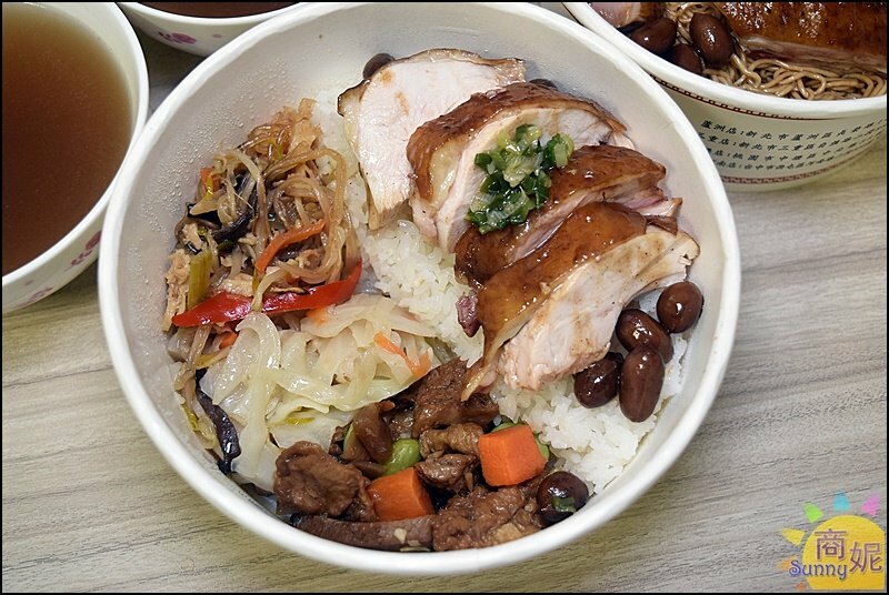 豐雞號。最高日銷300隻!港式油雞廣東滷味神好吃.免費藥膳雞湯更加分.道地港味大人小孩都愛-商妮吃喝遊樂