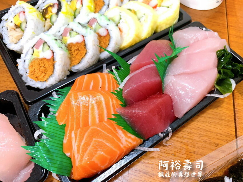 台中便當推薦,必點港式油雞、牛肉撈麵超好吃,免費藥膳雞湯喝到飽,獨家紹興醉蝦、排骨飯只有河南店有