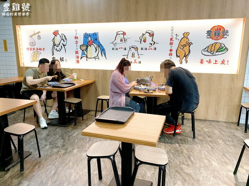 台中便當推薦,必點港式油雞、牛肉撈麵超好吃,免費藥膳雞湯喝到飽,獨家紹興醉蝦、排骨飯只有河南店有