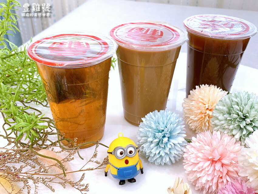 台中便當推薦,必點港式油雞、牛肉撈麵超好吃,免費藥膳雞湯喝到飽,獨家紹興醉蝦、排骨飯只有河南店有