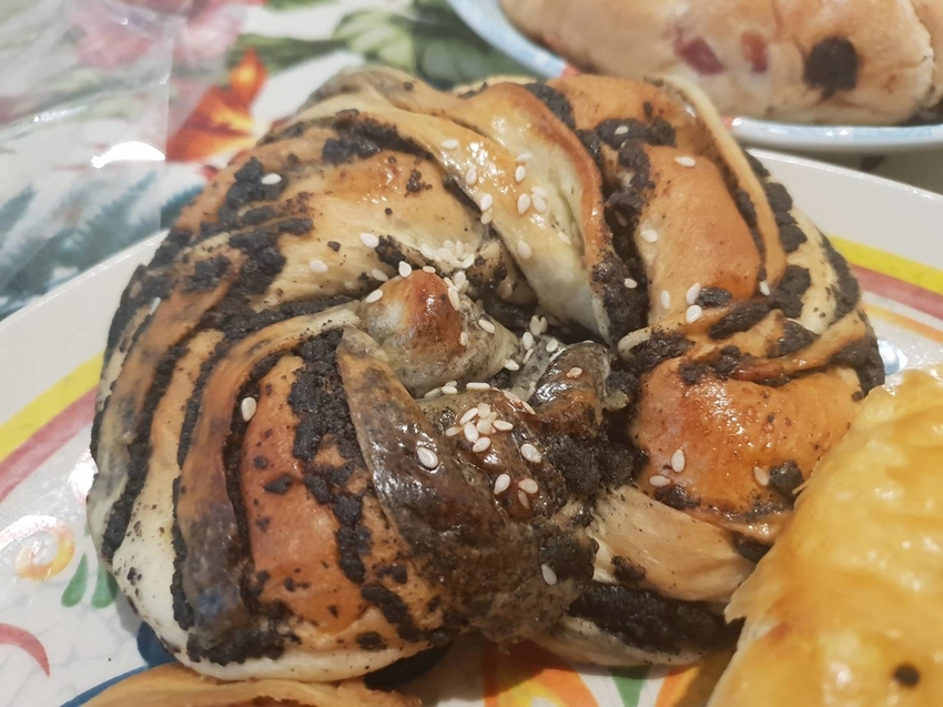 【中和.景安站】偉師傅烘焙坊。疫情期間滿$300可外送。推綜合貝果+皇后吐司