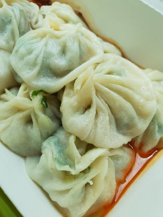 【宜蘭.頭城】德芳御膳坊三星蔥油餅+仙草汁+吉祥鮮肉小籠包+阿丹芋頭牛奶冰+阿婆蔥油餅