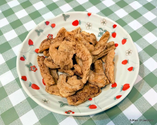 「陳季炸雞石牌店」(Fried Salted Chicken , Tempura & cuttlefish balls, Taiwanese light dishes booth), Taipei, Taiwan, SJKen, Jan 1, 2022. 「陳季炸雞石牌店」(Fried Salted Chicken , Tempura & cuttlefish balls, Taiwanese light dishes booth), Taipei, Taiwan, SJKen, Jan 1, 2022.