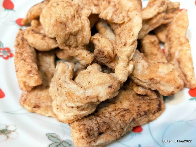 「陳季炸雞石牌店」(Fried Salted Chicken , Tempura & cuttlefish balls, Taiwanese light dishes booth), Taipei, Taiwan, SJKen, Jan 1, 2022. 「陳季炸雞石牌店」(Fried Salted Chicken , Tempura & cuttlefish balls, Taiwanese light dishes booth), Taipei, Taiwan, SJKen, Jan 1, 2022.
