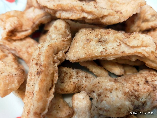 「陳季炸雞石牌店」(Fried Salted Chicken , Tempura & cuttlefish balls, Taiwanese light dishes booth), Taipei, Taiwan, SJKen, Jan 1, 2022. 「陳季炸雞石牌店」(Fried Salted Chicken , Tempura & cuttlefish balls, Taiwanese light dishes booth), Taipei, Taiwan, SJKen, Jan 1, 2022.