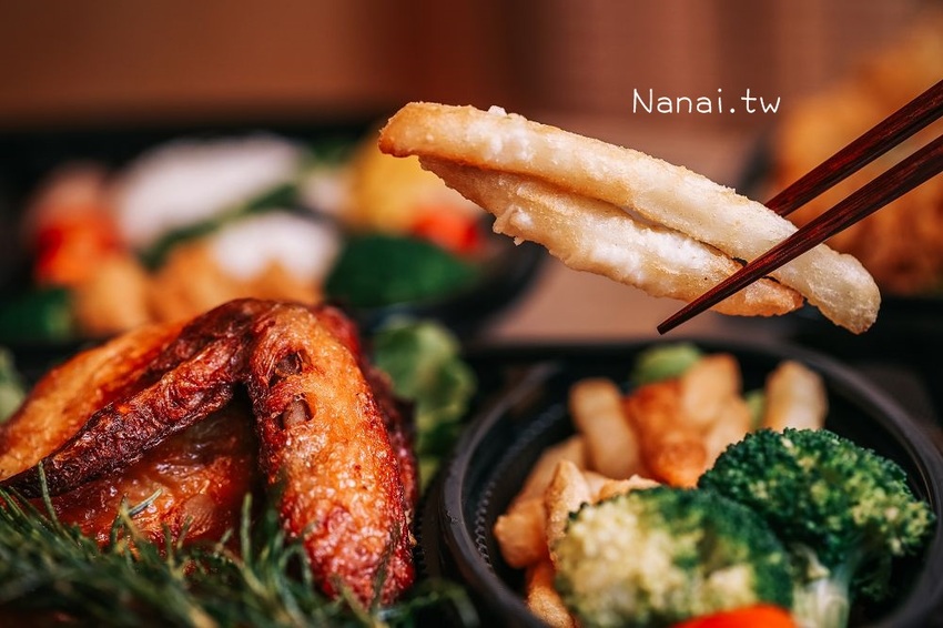 新品熊貓主題餐盒搭配炸霜降牛排萌度指數爆表、迷迭香烤半雞允指回味，熊貓食堂