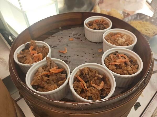 桃園八德貴族世家~排餐+超值沙拉吧~給您平實的價格~最舒適的