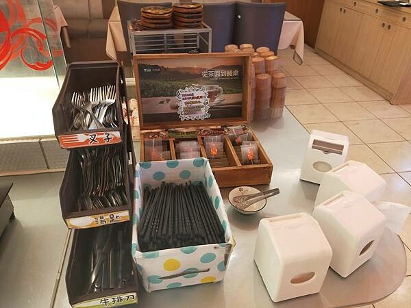 桃園八德貴族世家~排餐+超值沙拉吧~給您平實的價格~最舒適的