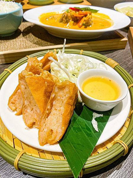 (台北松江南京站)泰舍泰式料理第一店 中山區捷運站美食 米塔集團新開幕異國料理 一人也可享用泰式定食 大份量好吃cp值高