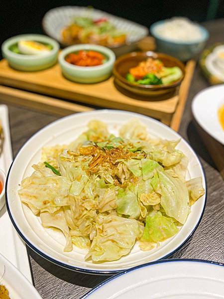 (台北松江南京站)泰舍泰式料理第一店 中山區捷運站美食 米塔集團新開幕異國料理 一人也可享用泰式定食 大份量好吃cp值高