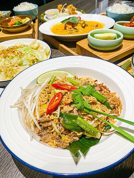 (台北松江南京站)泰舍泰式料理第一店 中山區捷運站美食 米塔集團新開幕異國料理 一人也可享用泰式定食 大份量好吃cp值高