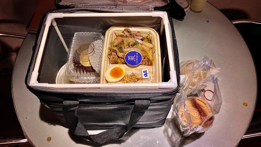 外帶食記｜永心鳳茶 高雄中山店｜屬於這個世代的時髦臺菜茶館