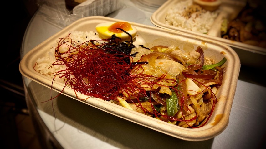 外帶食記｜永心鳳茶 高雄中山店｜屬於這個世代的時髦臺菜茶館