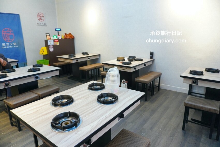 板橋299火鍋吃到飽「牛、豬、雞」五種肉品無限續加，還有免費自助吧......