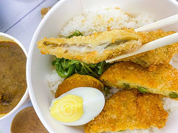 (台北西門町站)櫻木食堂 台北萬華西門町外帶日式定食美食推薦 日本廚師傳達道地的日本料理 咖哩豬排燒肉丼飯可樂餅滿滿日式風味又好吃