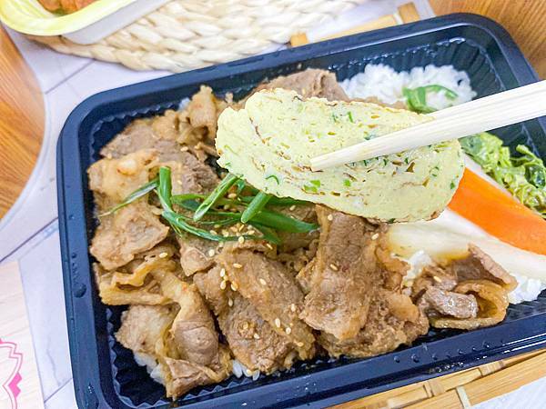 (台北西門町站)櫻木食堂 台北萬華西門町外帶日式定食美食推薦 日本廚師傳達道地的日本料理 咖哩豬排燒肉丼飯可樂餅滿滿日式風味又好吃