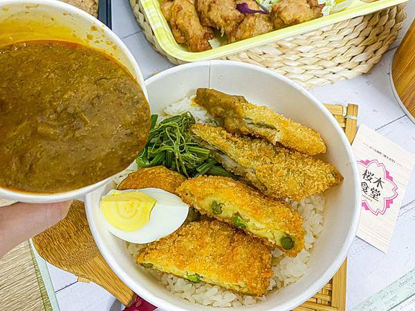 (台北西門町站)櫻木食堂 台北萬華西門町外帶日式定食美食推薦 日本廚師傳達道地的日本料理 咖哩豬排燒肉丼飯可樂餅滿滿日式風味又好吃