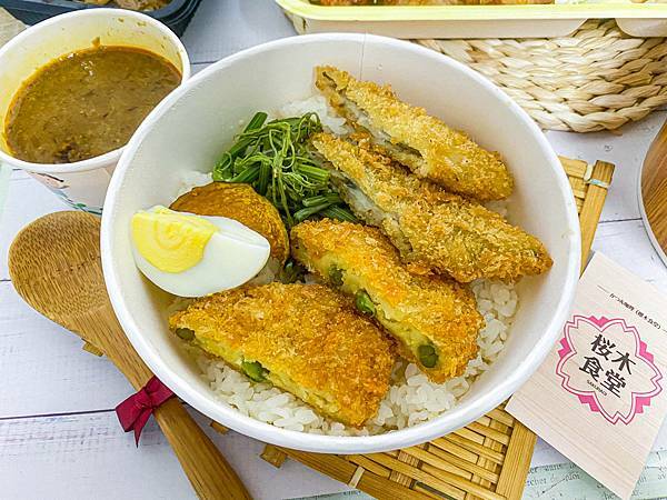 (台北西門町站)櫻木食堂 台北萬華西門町外帶日式定食美食推薦 日本廚師傳達道地的日本料理 咖哩豬排燒肉丼飯可樂餅滿滿日式風味又好吃