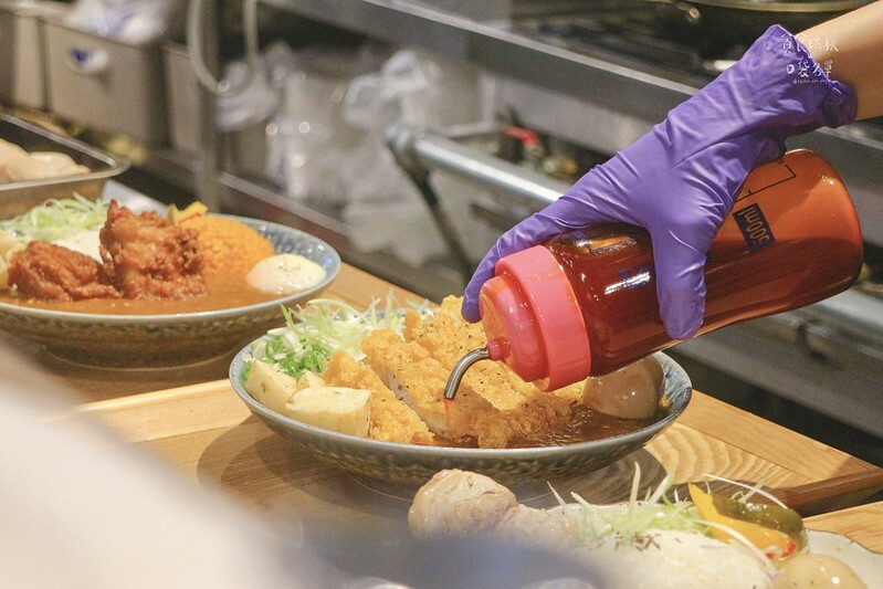 台北士林｜隱家拉麵體系咖哩品牌主打香料咖哩飯，加入蔬果熬煮濃厚甘醇｜隱咖哩