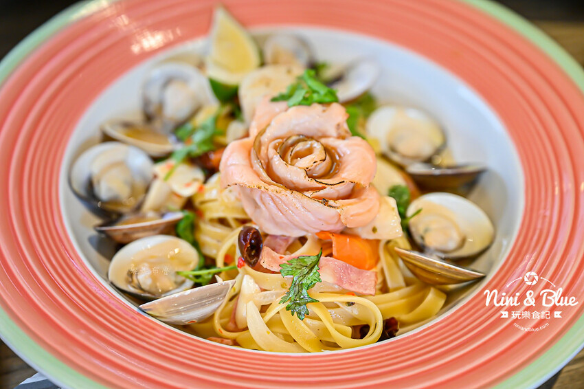 台中森林系餐廳，義大利麵、下午茶甜點、超萌棉花糖，寵物友善餐廳-妮妮布魯