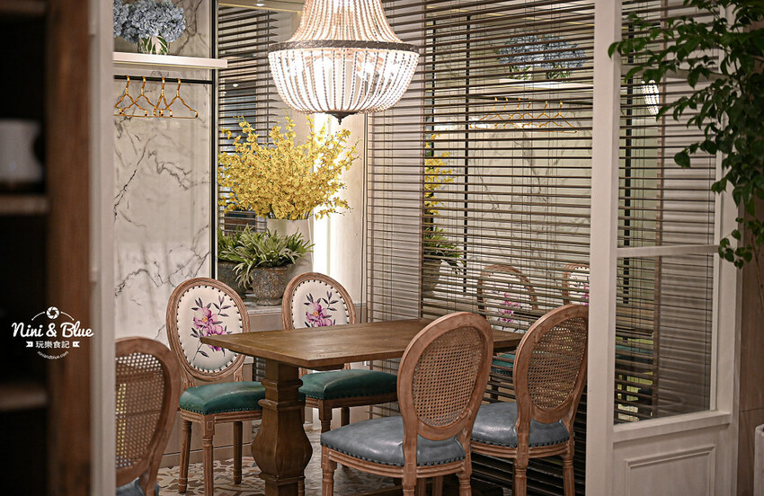 雛菊見DAISY HOUSE |台中南屯森林系美翻餐廳，防疫四人餐只要870元再送手做馬林糖 Nini and Blue 玩樂食記