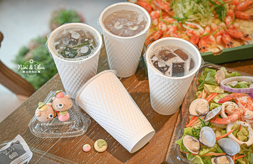 雛菊見DAISY HOUSE |台中南屯森林系美翻餐廳，防疫四人餐只要870元再送手做馬林糖 Nini and Blue 玩樂食記