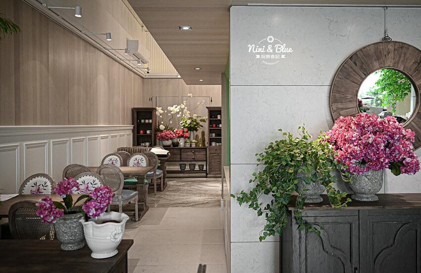 雛菊見DAISY HOUSE |台中南屯森林系美翻餐廳，防疫四人餐只要870元再送手做馬林糖 Nini and Blue 玩樂食記