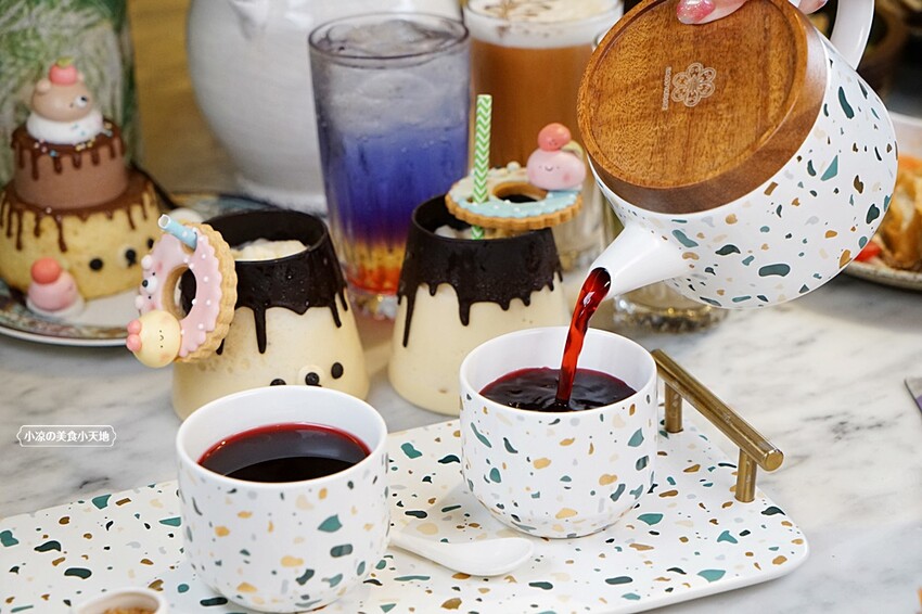 台中超夢幻浮誇森林系義式餐廳，全天候供餐、亦有多人分享餐，再被超萌布丁熊包圍，走一趟尖叫吃好吃滿~（