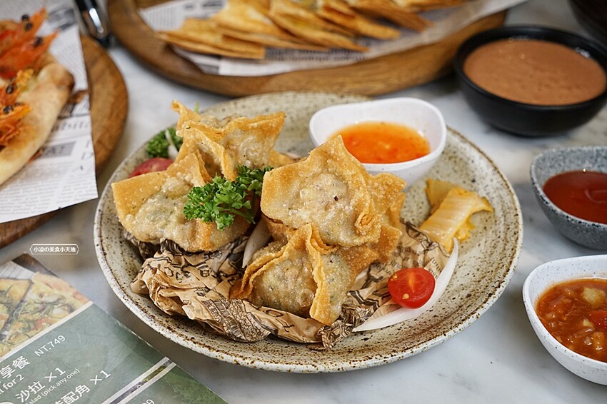 台中超夢幻浮誇森林系義式餐廳，全天候供餐、亦有多人分享餐，再被超萌布丁熊包圍，走一趟尖叫吃好吃滿~（