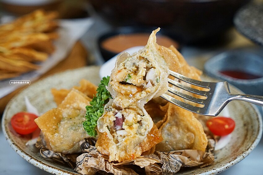 台中超夢幻浮誇森林系義式餐廳，全天候供餐、亦有多人分享餐，再被超萌布丁熊包圍，走一趟尖叫吃好吃滿~（