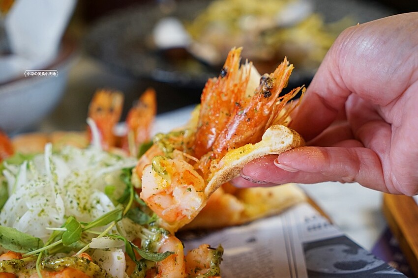 台中超夢幻浮誇森林系義式餐廳，全天候供餐、亦有多人分享餐，再被超萌布丁熊包圍，走一趟尖叫吃好吃滿~（