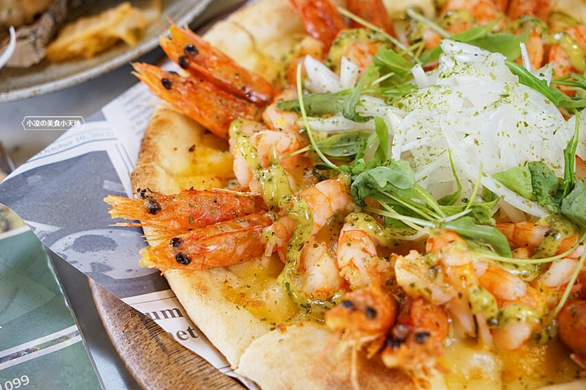 台中超夢幻浮誇森林系義式餐廳，全天候供餐、亦有多人分享餐，再被超萌布丁熊包圍，走一趟尖叫吃好吃滿~（