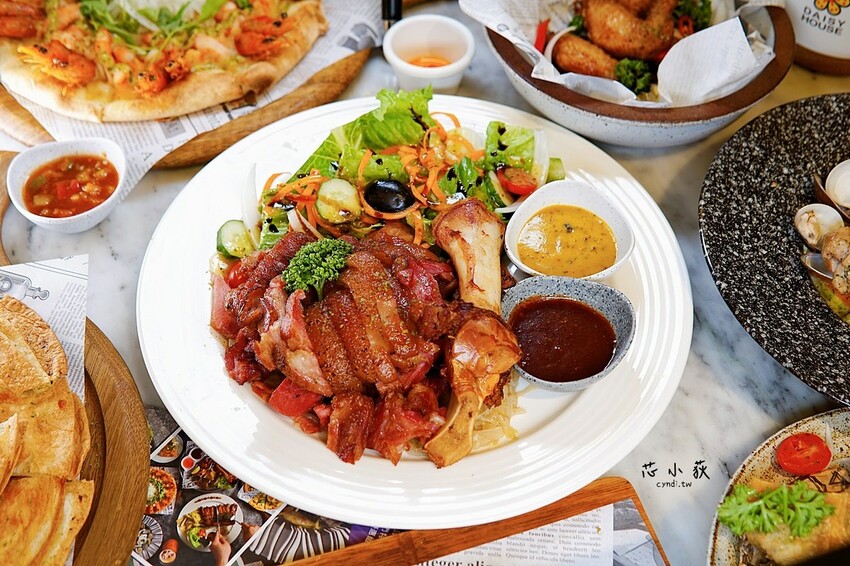 雛菊見DAISY HOUSE 台中南屯店，森林系網美特色餐廳，首創客製化畫盤生日慕斯壽星優惠，晚餐慶祝更浪漫，分享餐749元起 - Cyndni loves享食天堂