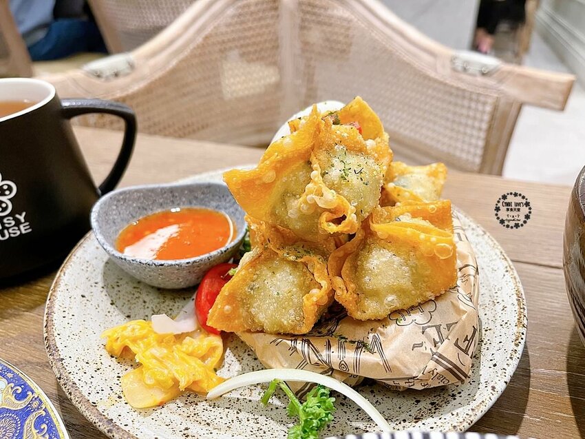 雛菊見Daisy House 台中南屯店，森林系網美超浮誇下午茶，比頭還大的超萌小熊棉花糖鬆餅 - Cyndi love’s享食天堂