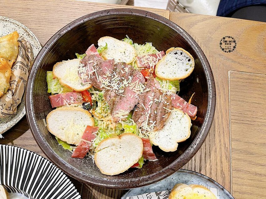 雛菊見Daisy House 台中南屯店，森林系網美超浮誇下午茶，比頭還大的超萌小熊棉花糖鬆餅 - Cyndi love’s享食天堂