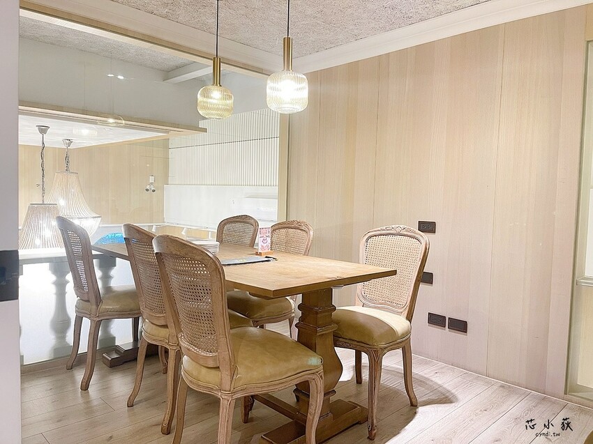 雛菊見DAISY HOUSE 台中南屯店，森林系網美特色餐廳，首創客製化畫盤生日慕斯壽星優惠，晚餐慶祝更浪漫，分享餐749元起 - Cyndni loves享食天堂