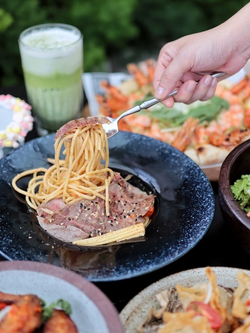 【台中食記】南屯最新熱門餐廳『雛菊見DAISY HOUSE』新開幕!森林系歐風超美裝潢好拍度爆表,棉花糖鬆餅超浮誇,當月壽星點分享餐送慕斯蛋糕!