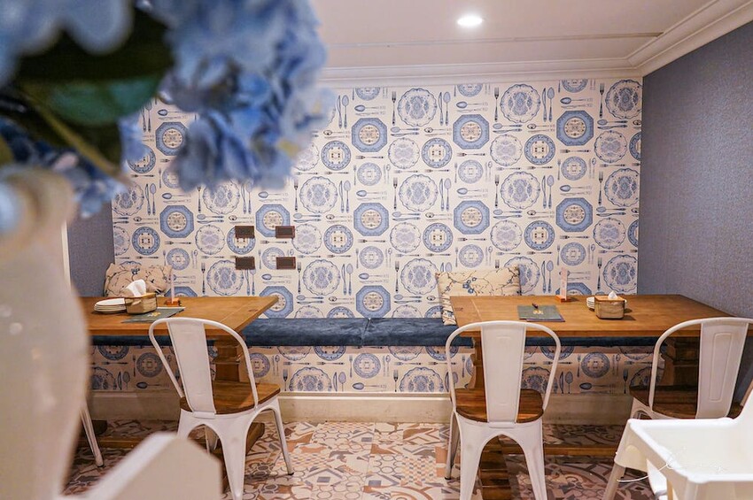 雛菊見 |台中萌到尖叫的森林系餐廳，必推4人套餐＋萌系布丁熊甜點套餐，讓人捨不得吃！當月壽星提前預訂還能客製化畫盤～ - 艾薇覓食趣