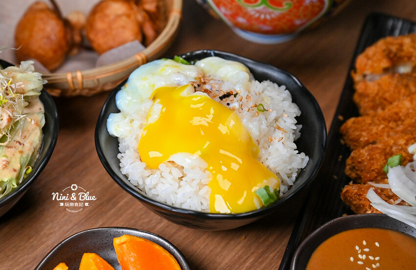 直火炙燒、肉量加倍，還有湯品、霜淇淋吃到飽，丼飯和豬排定食都好吃－妮妮布魯