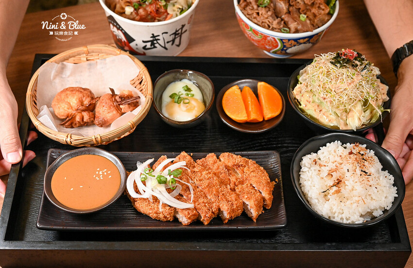 直火炙燒、肉量加倍，還有湯品、霜淇淋吃到飽，丼飯和豬排定食都好吃－妮妮布魯