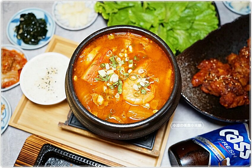 韓劇主角都在吃！台中少見韓式豬腳，道地韓風美味，便當只要$90還附湯飲料！(中場無休息)