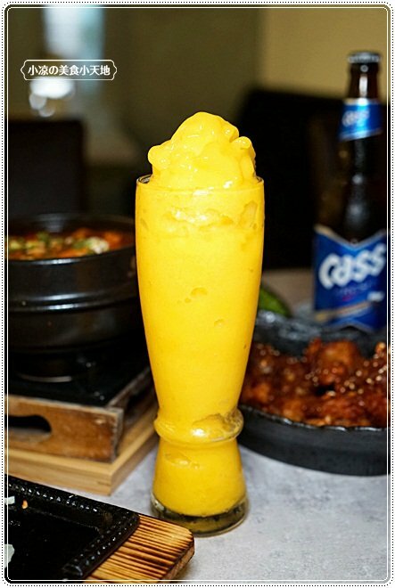 韓劇主角都在吃！台中少見韓式豬腳，道地韓風美味，便當只要$90還附湯飲料！(中場無休息)