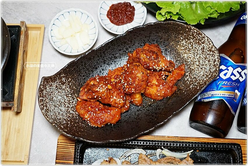 韓劇主角都在吃！台中少見韓式豬腳，道地韓風美味，便當只要$90還附湯飲料！(中場無休息)