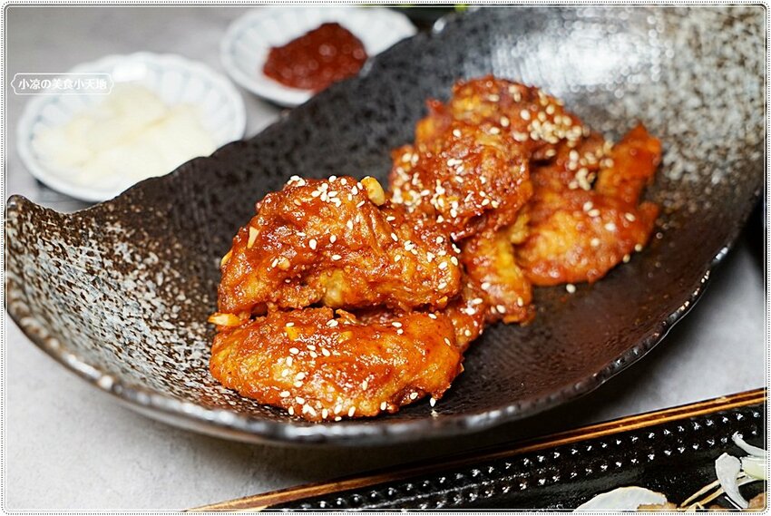 韓劇主角都在吃！台中少見韓式豬腳，道地韓風美味，便當只要$90還附湯飲料！(中場無休息)