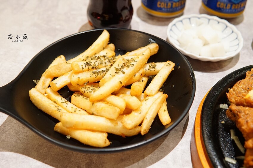 親水河畔韓式料理，韓國首爾帶回來的正宗道地韓式料理，平價韓式100元起，聖誕限定餐、韓式年味餐 - Cyndi loves享食天堂